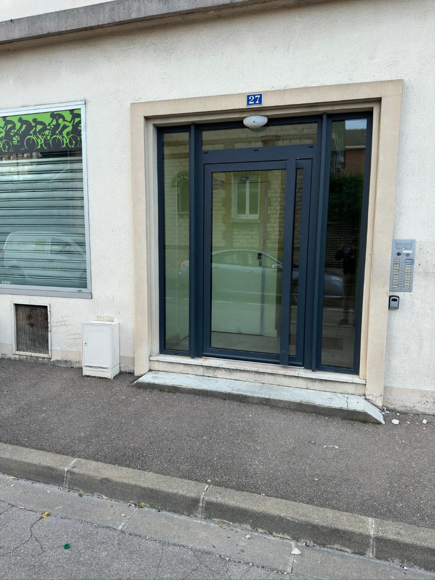 Appart- Hotel Love Room Yschool Troyes Exteriör bild